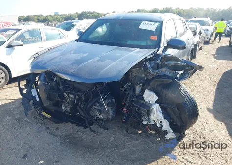 2021 Volkswagen Atlas Cross Sport 2.0T Se z USA, uszkodzony, nr VIN 1V2DC2CA8MC224211